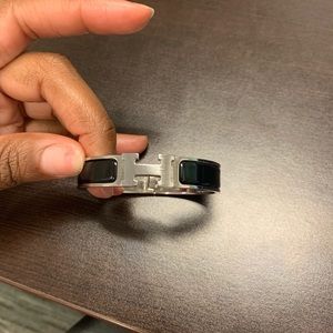 Authentic Hermès Narrow Clic H Bracelet